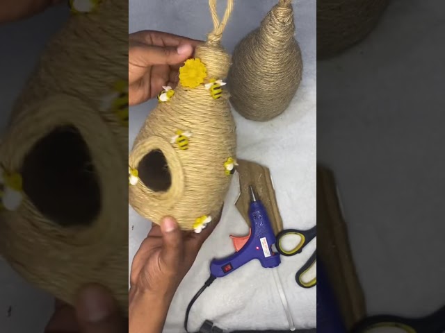 Vídeo relacionado con Centros de Mesa Panal, 2 Piezas Decoración de Mesa de Panal, Cumpleaños Mesa de Panal, Centros de Mesa Decoracion Fiesta, para Fiesta Cumpleaños Decoraciones