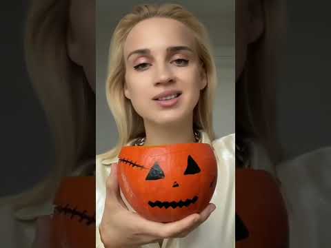 What did she say 🧐 #pumpkin #funny #Hawaii #Cinnamon #shorts #viral