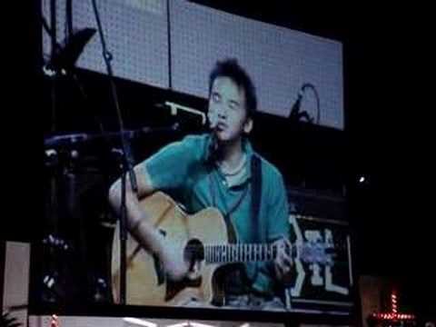 jessica vang hlub 2006 performing love song-third day