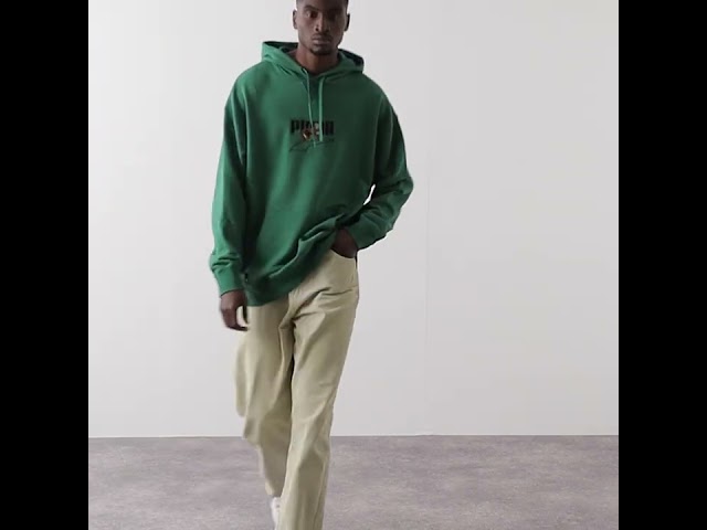 Video : DOWNTOWN GRAPHIC HOODIE