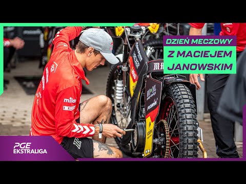 Maciej Janowski: "Zakładając ochraniacze zawsze zaczynam od lewego"