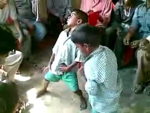 Extremely Funny Swagalicious dance by Indian school kids in a party