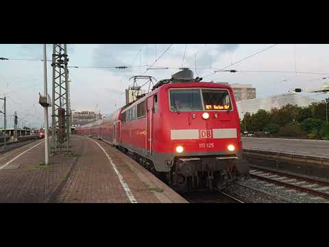 111 125 mit RE4 Ausfahrt Dortmund Hbf