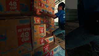 Download lagu jtl - my lecon version of the coolie drinks, the club cap glass, not the club glass aqua mp3