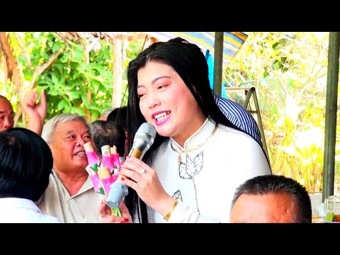 Ngỡ ngàng giọng ca của em gái Khmer dễ thương, giống cô Phượng Liên năm xưa!