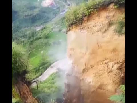 Caught On Tape: Part Of A Mountain FALLS OFF Few Steps Away Due To Rainfall July 2017