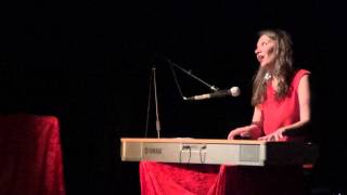 Parce que (je t&#39;aime) - reprise de Barbara - (live théâtre de la Huchette ClaireA)