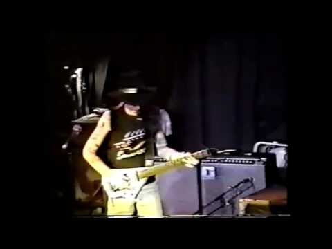 Johnny Winter - Boogie Real Low Live@Hammerjack's in Baltimore on 12-19-1992!