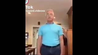 Stan Twitter: Man walks up to camera and poses to Flashing Lights (CupcakKe Remix)