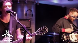 Twin Atlantic - Brothers and Sisters (Live) | PluggedIn