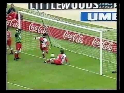 Woking FC V Kidderminster Harriers, 94 / 95 FA Trophy Final