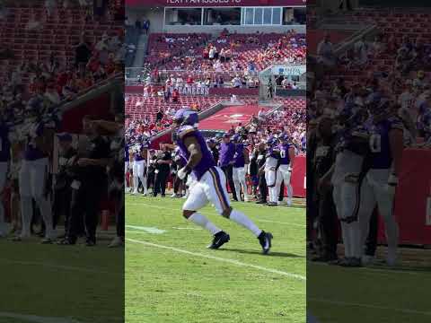 Myles Price warming up for Buccaneers