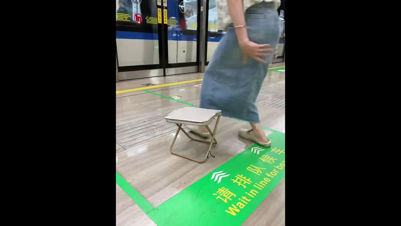 Portable Folding Stools: Compact Solutions for On-the-Go Comfort!