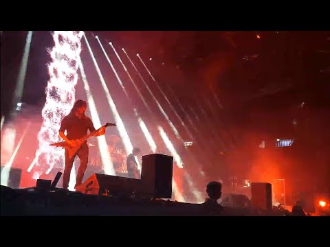 Mario Duplantier is human! Mess up during Backbone