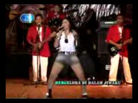 RATNA ANTIKA   PENUH KEPALSUAN~1