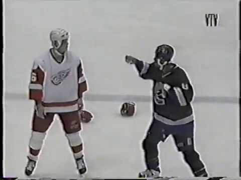 Donald Brashear vs Joey Kocur Round 3