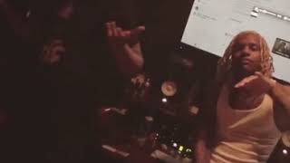 Hypno Carlito &amp; Lil Durk Previews "Gotta Thank God" In Studio
