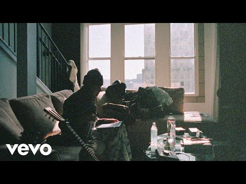 girl in red - confession (Official Lyric Video)