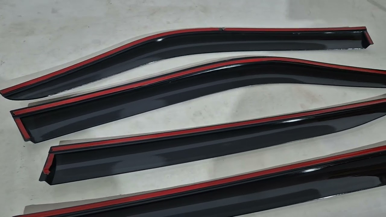 Ветровики с хромированным молдингом Niken Luxury (4 шт) Video 1