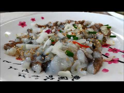 會動的生章魚-釜山札嘎其海鮮市場