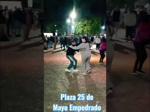 Empedrado Ctes 🇦🇷 Plaza 25 de Mayo dibuje profe Sebastián Burgos y Chavelin razongler rompa el piso