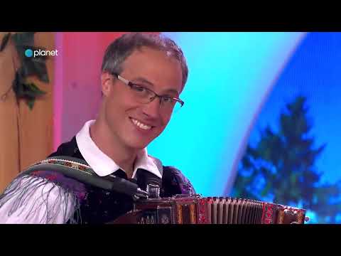 Ansambel Razgled - Narodna noša (nastop v oddaji Pri Črnem Petru)