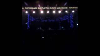 Download lagu Lady Rose - sunset di tanah anarki | SID feat Melanie Subono | @PRJ_kemayoran_2016 mp3