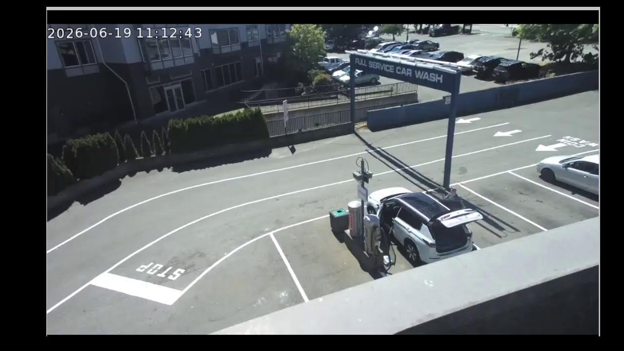 Live webcam view of Victoria Full Service Car Wash