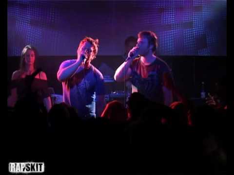 Stieber Twins & Cora E - Fenster zum Hof