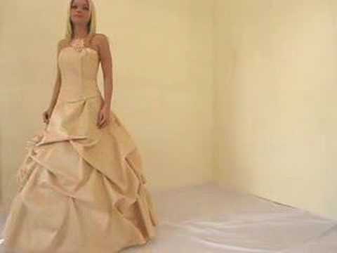 Traumkleid in Volant