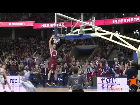 Gintaro Leonavičiaus skrydis virš „Lietuvos ryto“ krepšio