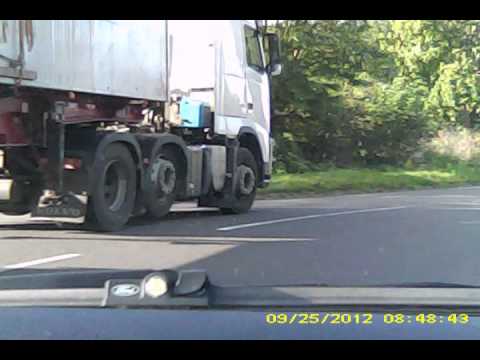 YS61 YJL Lorry in the wrong lane at roundabout and no signalling. A46 near Ashchurch.