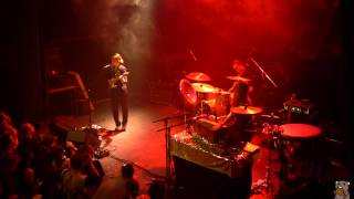 Anna Calvi - First We Kiss (live @ the Bowery Ballroom)