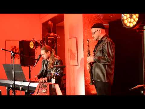 Manuel Schmid & Marek Arnold "Albatros"