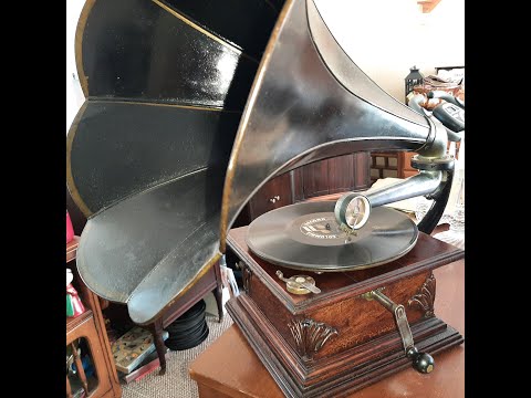 GENUINE Antique Windup Phonograph ~ The 1906 Victor 3