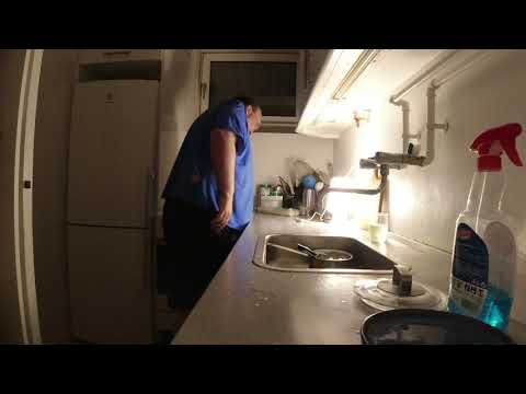 MongoTV_6734 - Min Natmad - Del 1 - Ristet FRANSKBRØD Med BLÅSKIMMELOST og HØNSESALAT