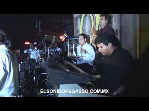 El Pega Pega Niña De 15 Años