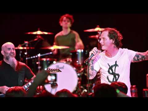 Corey Taylor with Scott Ian  - From out of Nowhere (Faith No More) @ The Roxy, Hollywood, 2/20/19