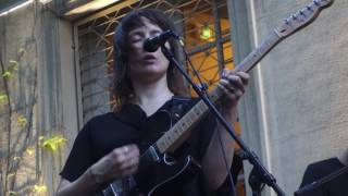 Cate Le Bon - I Can't Help You - Mona Bismarck American Center - 16 06 2016