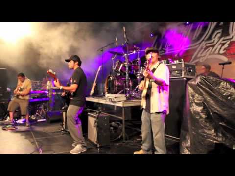 Gomba Jahbari - "Let Them Grow"/ "Skaya" (Live)