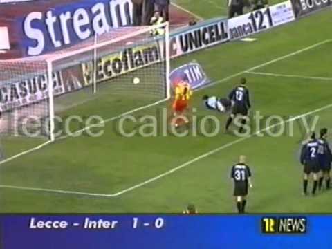 Lo storico gol, su punizione, realizzato da David Sesa in LECCE-Inter 1 a 0 del 25 marzo 2000