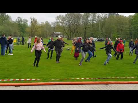 15.05.2021 Kiel - Kundgebung Moorteichwiese - Tanzen gemeinsam