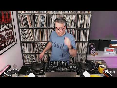 DSOH 812 - Deep House DJ Mix by Lars Behrenroth - live from Deeper Shades HQ in California