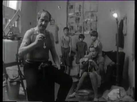 Mosebacke Monarki - Hem som går att vika ut i färg