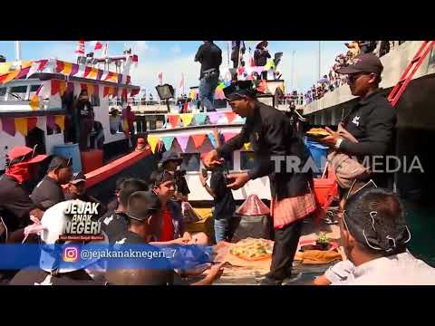 TRADITIONAL CEREMONIES "PEUSIJUEK" LOCAL CULTURE FROM INDONESIA