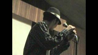 José Leonardo Castillo interpretando &quot;Molotov Love&quot; de Desorden Público - Voz EIM 2007