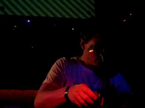 Fedde le Grand plays The Creeps at the Flamingo Nights party at Set - WMC 2009