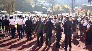 preview picture of video 'Berchtesgaden 200 Jahre Bayerisch_Bayerischer Defilier Marsch_Festgottesdienst am 10.Oktober 2010'