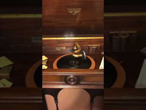 "Twenty Swedes Ran Through The Weeds", Fox Trot: