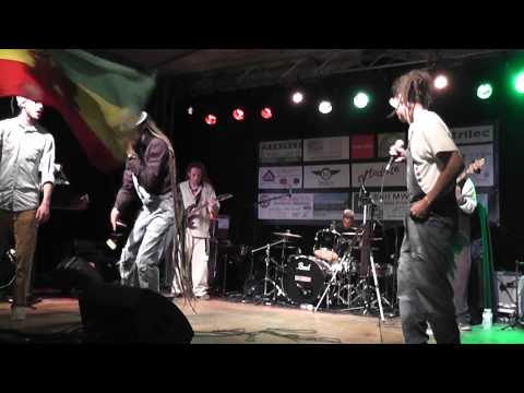 Atomic Spliff and The Rebel Dubz - Uhuru festival 2014